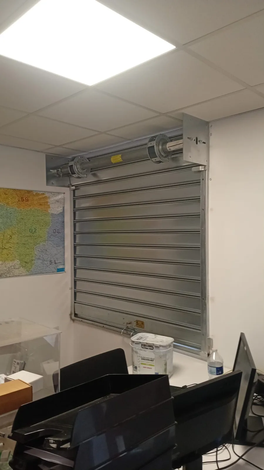 Installation et pose de rideau métallique à Marseille 7